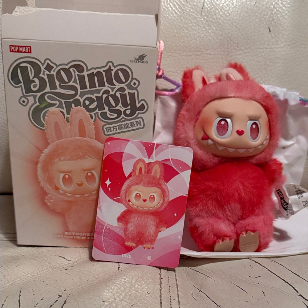 Pop Mart Authentic BIG INTO ENERGY LABUBU IN LOVE 💗💗💗